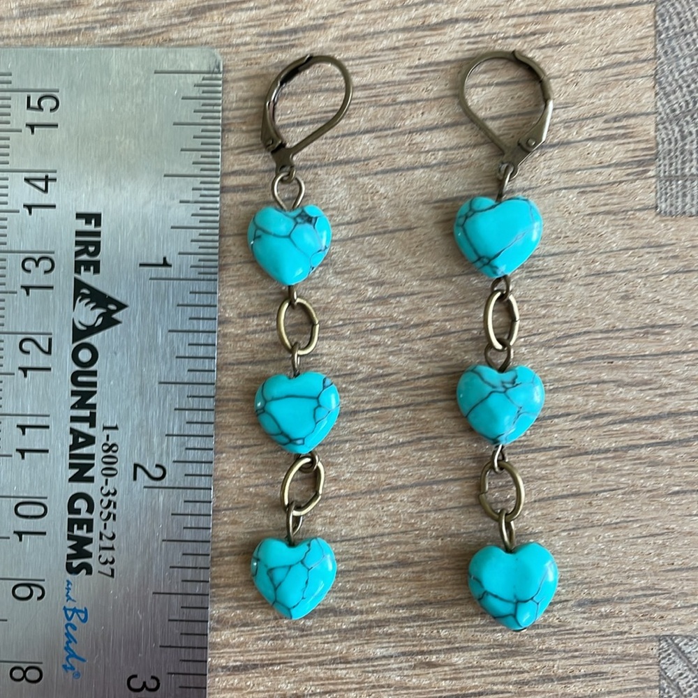 HAND CRAFTED EARRINGS Triple Turquoise Magnesite Hearts - Picture 3 of 10